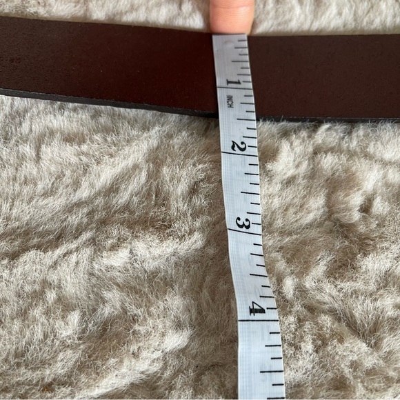 Gucci Square GG Leather Belt - Picture 9 of 14
